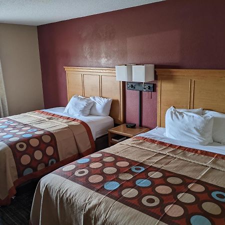 Отель Super 8 By Wyndham Baxter/Brainerd Area Экстерьер фото