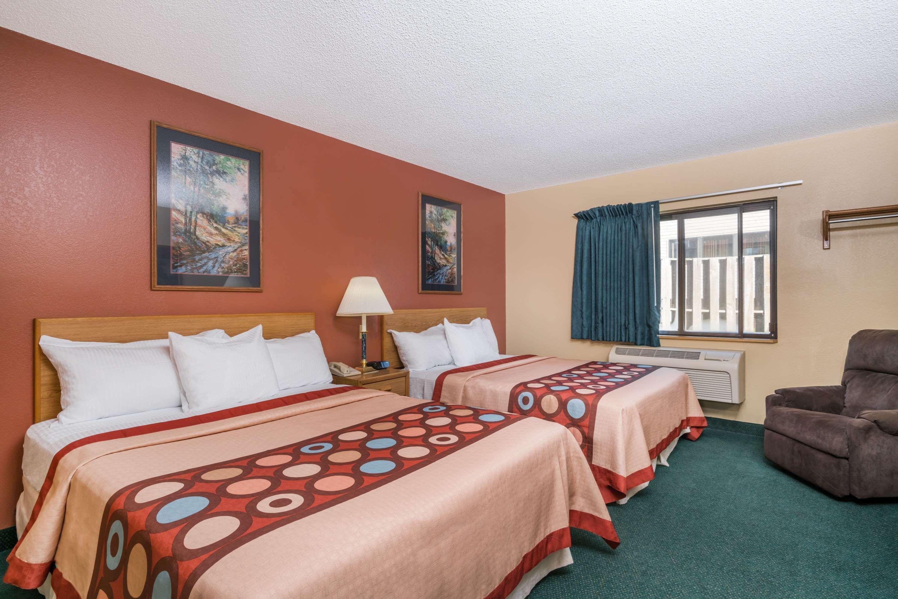 Отель Super 8 By Wyndham Baxter/Brainerd Area Экстерьер фото